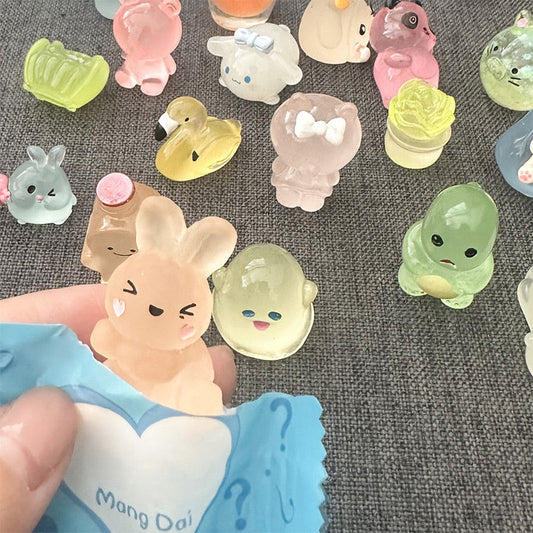 Verrassingszakje met Lichtgevende Mini Hars Dierenfiguurtjes