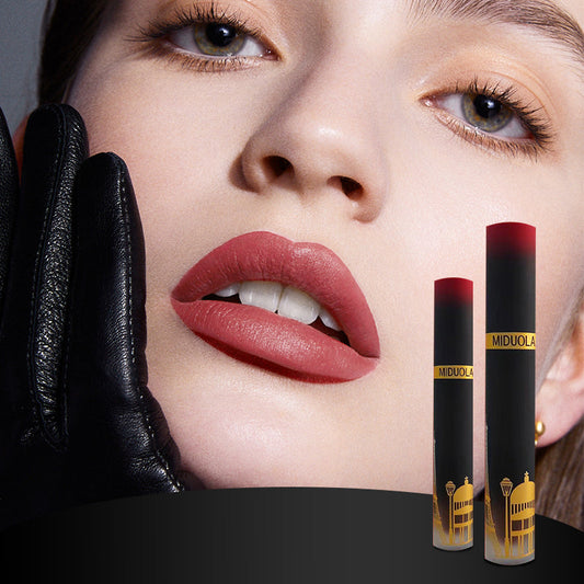 Sterk gepigmenteerd Sexy Matte Lip Glaze
